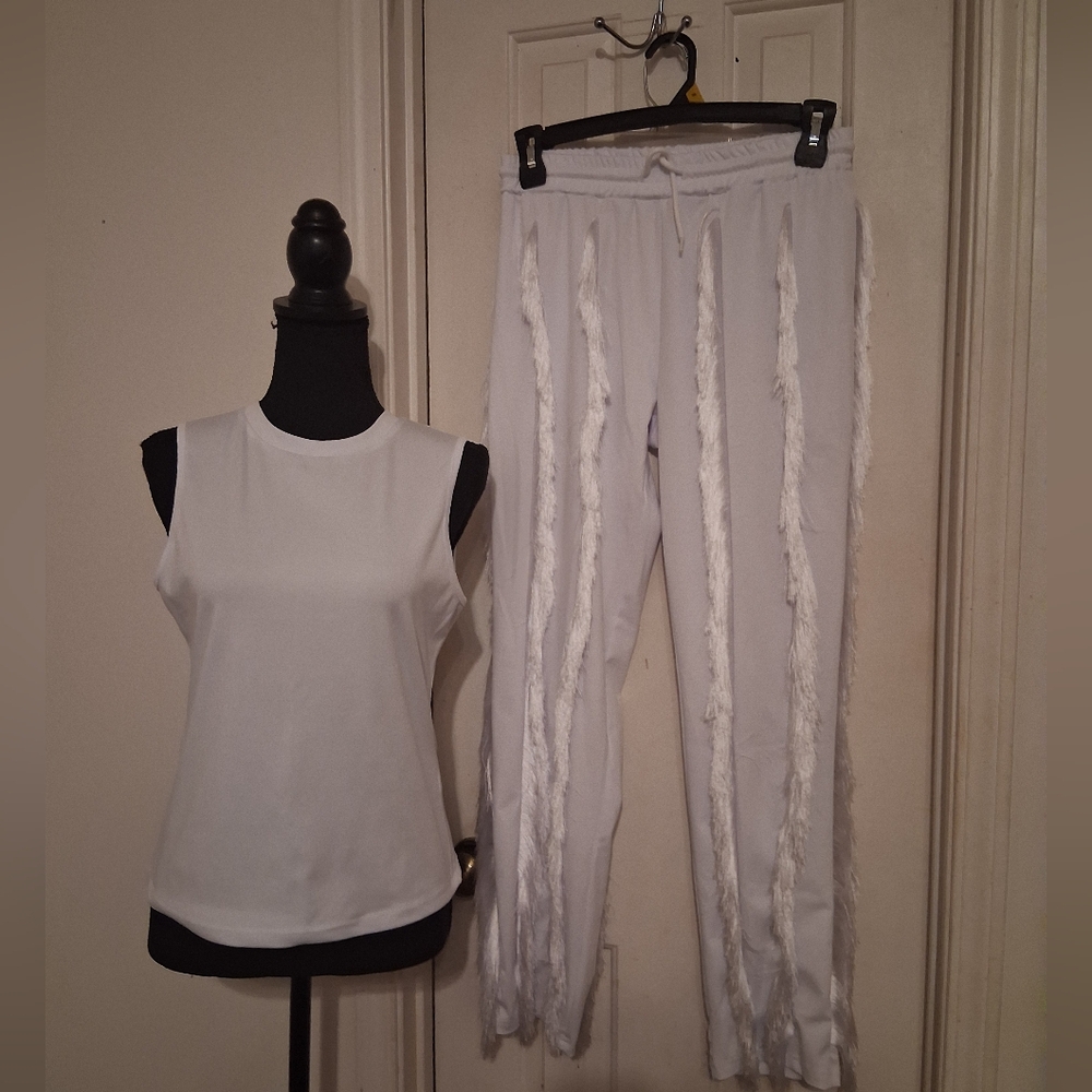 Elegant White Women's Fringe Pants & Top Set - Picture 6 of 6